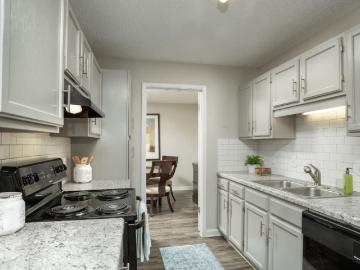 2 BR, 2 BA Apartment 2135 Centennial Drive Unit 21 21 2101, Birmingham, AL 35216