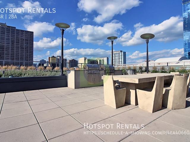 2 BR, 2 BA Apartment 2138 S Indiana Ave, Chicago, IL 60616