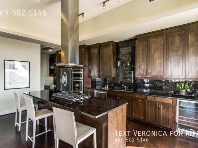 2 BR, 2 BA Apartment 214 Barton Springs, Austin, TX 78704