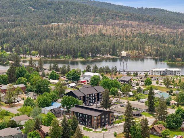2 BR, 2 BA Apartment 214 E. 3rd Avenue Unit 214 307, Post Falls, ID 83854