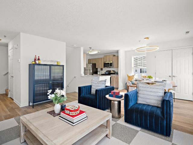2 BR, 2 BA Apartment 2150 Vining Drive Unit 2163K, Saint Paul, MN 55125