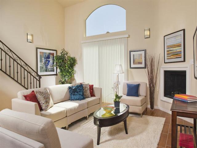 2 BR, 2 BA Apartment 21535 Roscoe Boulevard Unit 219, Canoga Park, CA 91304