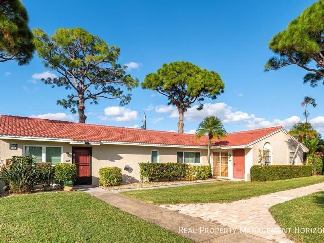 2 BR, 2 BA Apartment 2169 Pueblo Circle, Sarasota, FL 34231