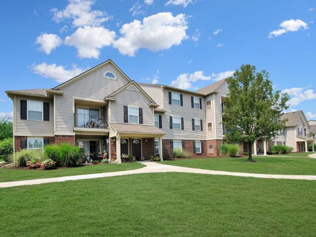 2 BR, 2 BA Apartment 21901 Stratford Place Blvd Unit 7 204, Trenton, MI 48183