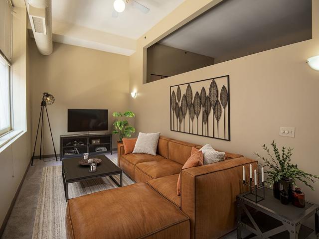 2 BR, 2 BA Apartment 2201 W 93rd Street Unit 012, Cleveland, OH 44102