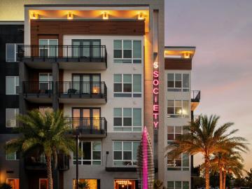 2 BR, 2 BA Apartment 2202 N Lois Ave Unit 1126, Tampa, FL 33607