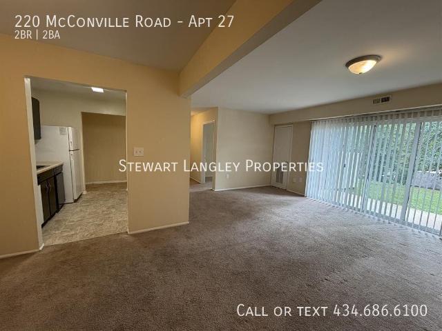 2 BR, 2 BA Apartment 220 McConville Road, Lynchburg, VA 24502