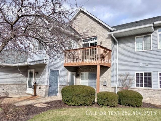 2 BR, 2 BA Apartment 2211 N University Dr, Waukesha, WI 53188