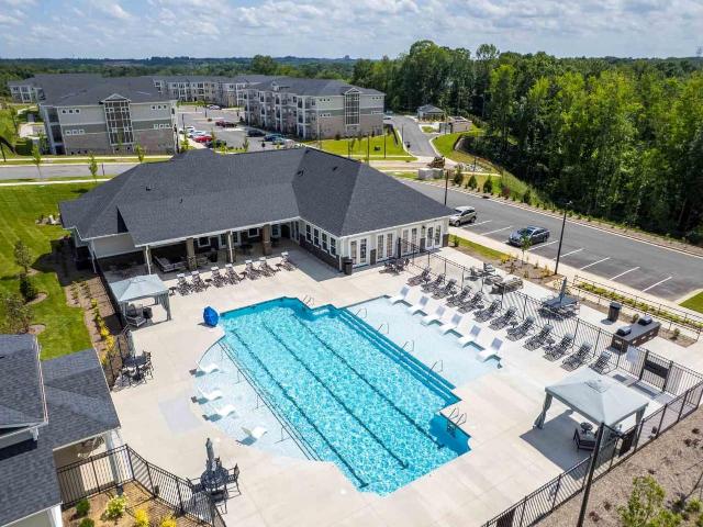 2 BR, 2 BA Apartment 2212 Nexus Drive Unit 2028 101, Charlotte, NC 28262