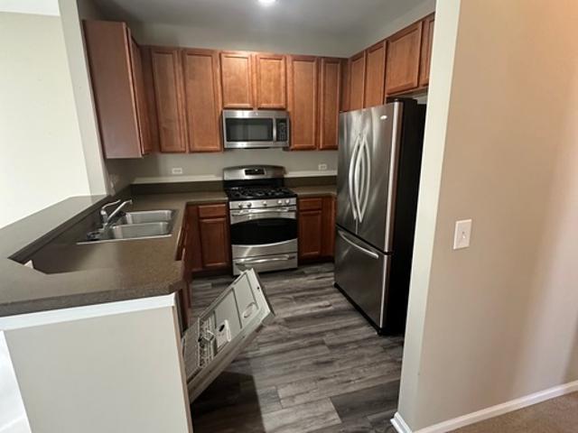 2 BR, 2 BA Apartment 2220 Aurora Drive, Unit 1, Pingree Grove, IL 60140