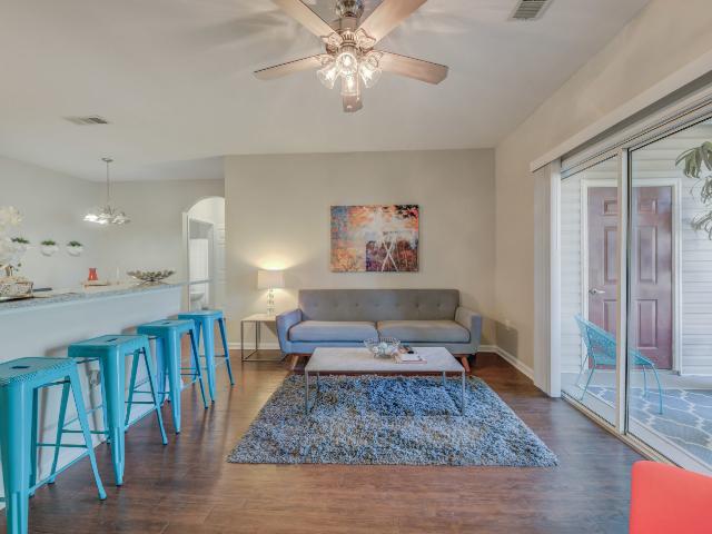2 BR, 2 BA Apartment 2220 Gloria Cir Unit 36563, Pensacola, FL 32514