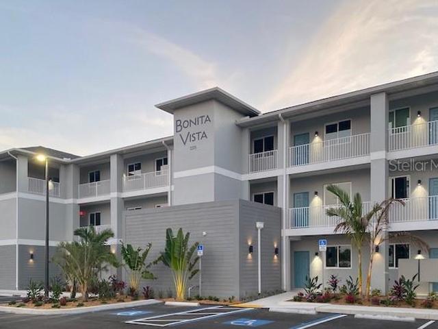 2 BR, 2 BA Apartment 2225 14th Avenue West, Palmetto, FL 34221