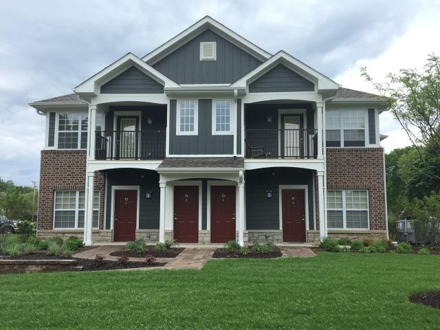 2 BR, 2 BA Apartment 225 North 1st Street Unit 22320, Cary, IL 60013