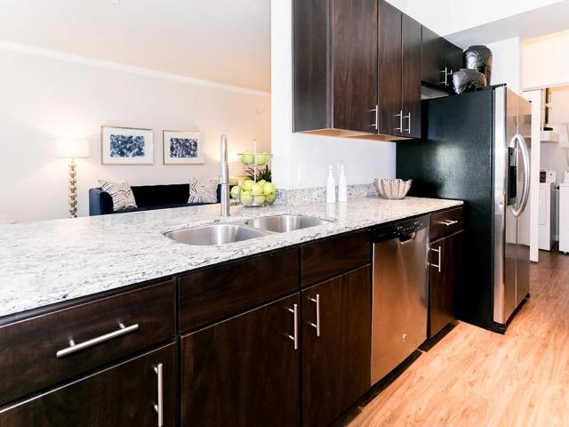 2 BR, 2 BA Apartment 22631 Colonial Pkwy Unit 11 11201, Katy, TX 77449