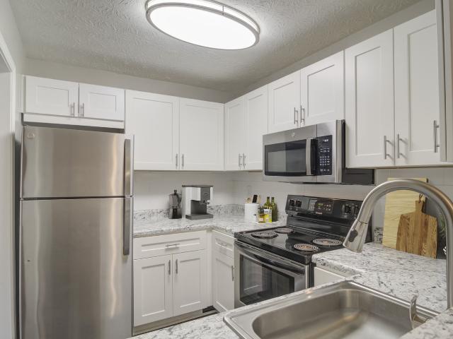 2 BR, 2 BA Apartment 2281 Midway Road Unit C020, Douglasville, GA 30135