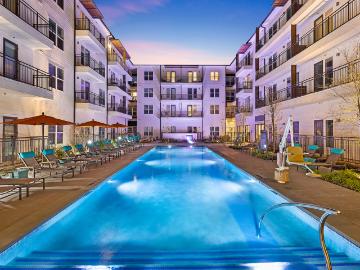 2 BR, 2 BA Apartment 2293 Hawes Avenue Unit B 2179, Dallas, TX 75235
