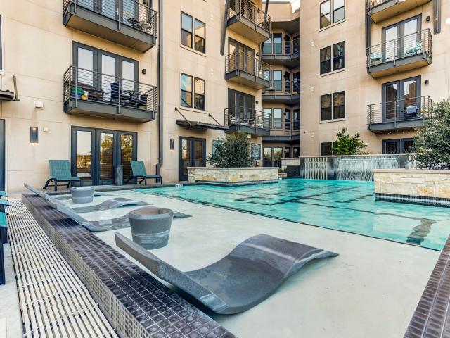 2 BR, 2 BA Apartment 2305 W Alabama St Unit B5115, Houston, TX 77098