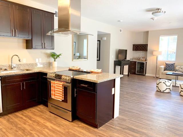 2 BR, 2 BA Apartment 230 Cadillac Drive Unit 66, Sacramento, CA 95825