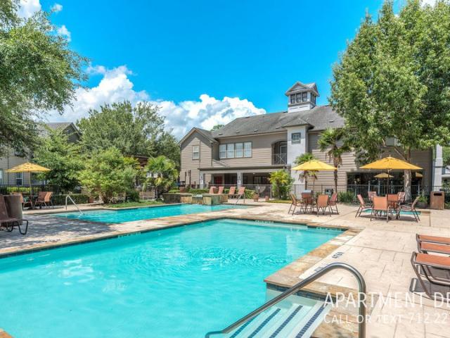 2 BR, 2 BA Apartment 23206 Forest N DrÂ, Houston, TX 77339