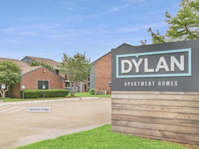 2 BR, 2 BA Apartment 2333 Escalante Ave Unit 1 124, Fort Worth, TX 76112
