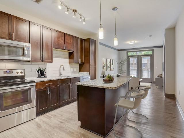 2 BR, 2 BA Apartment 2350 8th Ave. S Unit 2 220, Nashville, TN 37204