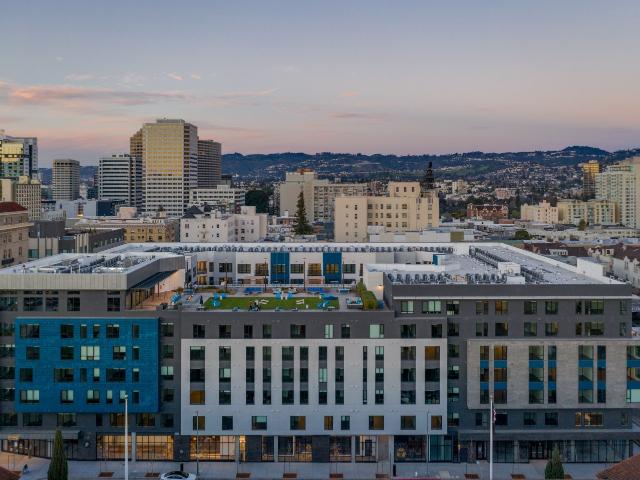 2 BR, 2 BA Apartment 238 13th Street Unit 529, Oakland, CA 94604