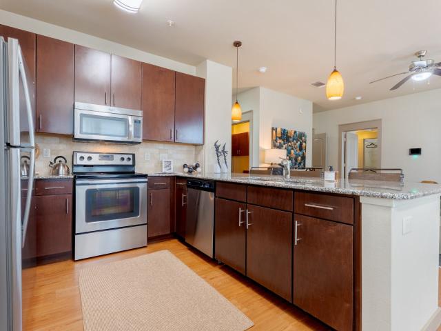 2 BR, 2 BA Apartment 2 Stadium Drive Unit 4102, Sugar Land, TX 77498