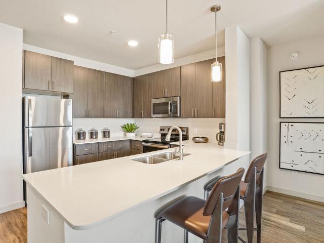 2 BR, 2 BA Apartment 3400 East Southern Avenue Unit 282, Phoenix, AZ 85040