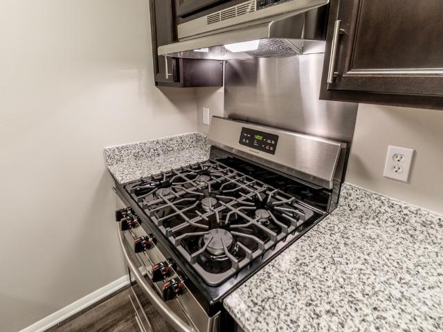 2 BR, 2 BA Apartment 3401 John Hinkle Place Unit 02307, Bloomington, IN 47408
