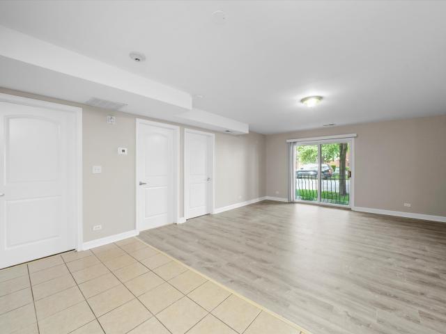 2 BR, 2 BA Apartment 3423 Ridgeland, Berwyn, IL 60402