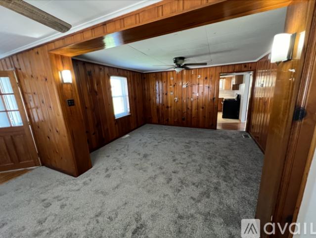 2 BR, 2 BA Apartment 342 Crawford Ave, Unit 1, Morgantown, WV 26505