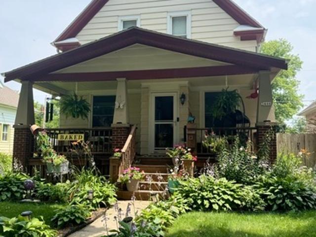 2 BR, 2 BA Apartment 3446 South New York Avenue, Milwaukee, WI 53207