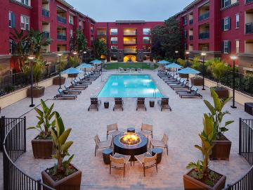 2 BR, 2 BA Apartment 3455 Kearny Villa Road Unit 333, San Diego, CA 92123