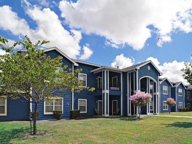 2 BR, 2 BA Apartment 345 Champion Boulevard Unit 0326, San Marcos, TX 78666