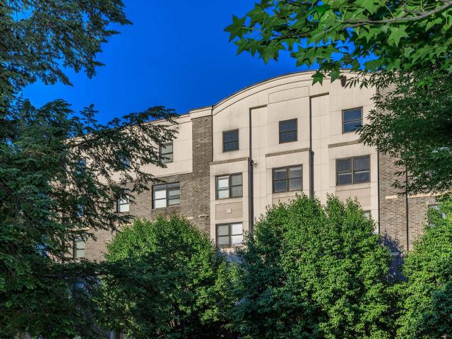2 BR, 2 BA Apartment 345 S College Ave Unit 205, Bloomington, IN 47403