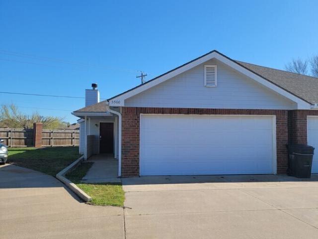 2 BR, 2 BA Apartment 3500 Brittany Ct Moore, OK 73160