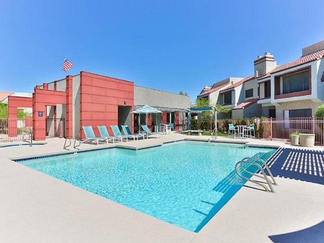 2 BR, 2 BA Apartment 3501 S McClintock Dr Unit 2061, Tempe, AZ 85282