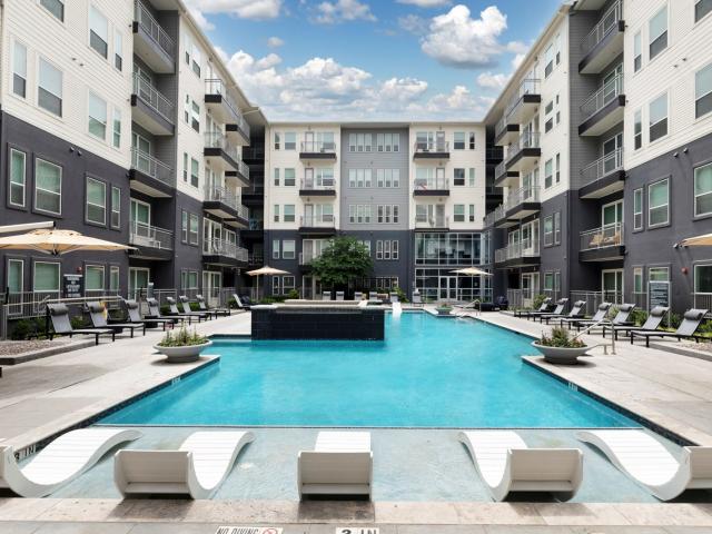 2 BR, 2 BA Apartment 3501 Ross Avenue Unit 5066, Dallas, TX 75204