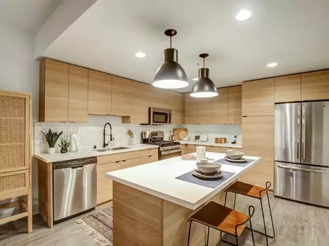 2 BR, 2 BA Apartment 3530 E La Palma Ave Unit A432, Anaheim, CA 92806