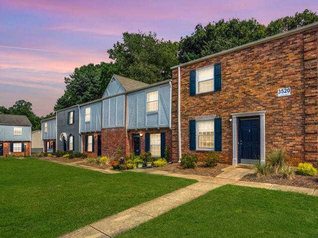 2 BR, 2 BA Apartment 3535 Beacon Hill Drive Northwest Unit 13A, Winston Salem, NC 27106