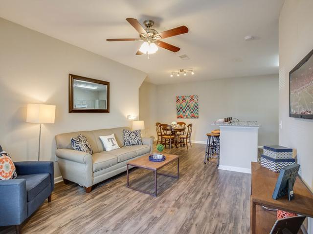 2 BR, 2 BA Apartment 3539 Mary Taylor Rd Unit 525, Birmingham, AL 35235