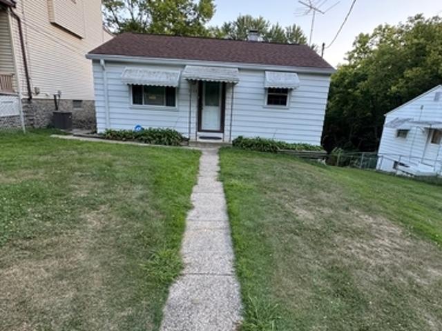 2 BR, 2 BA Apartment 3539 Sedler St, Cincinnati, OH 45205