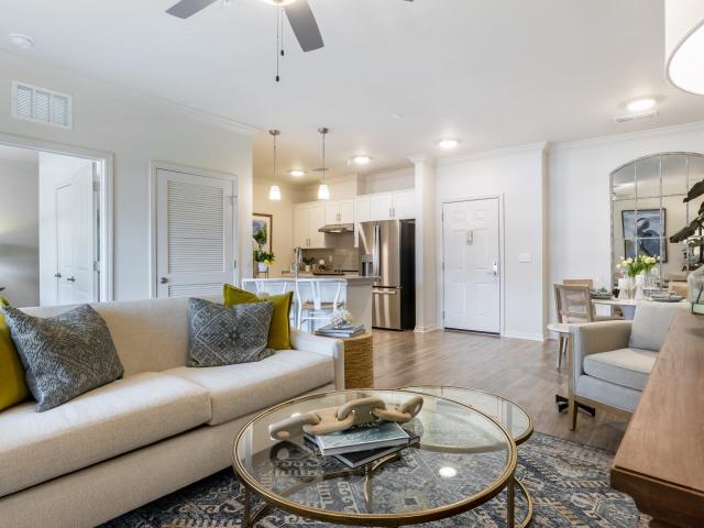 2 BR, 2 BA Apartment 3540 Broadway Avenue Unit 402, Sarasota, FL 34243