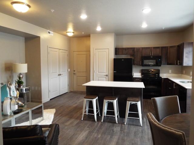2 BR, 2 BA Apartment 3560 South Midland Drive Unit H103, Ogden, UT 84401