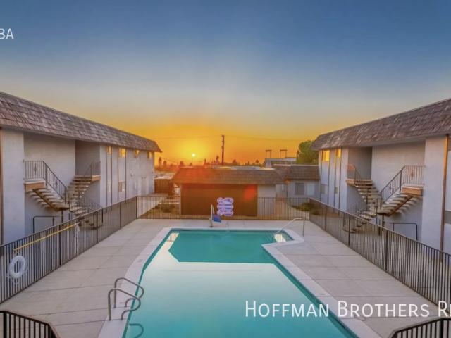 2 BR, 2 BA Apartment 3600 Dana St, Bakersfield, CA 93306