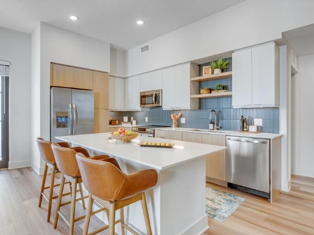 2 BR, 2 BA Apartment 3600 Montrose, Houston, TX 77006