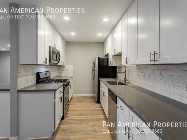 2 BR, 2 BA Apartment 3602 Green Ave Los Alamitos, CA 90720