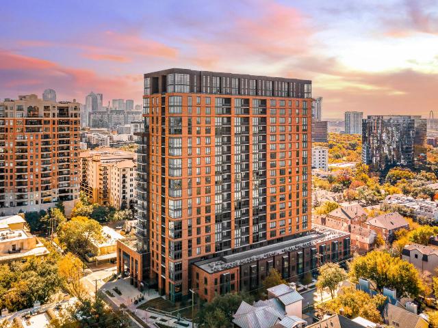 2 BR, 2 BA Apartment 3611 Congress Avenue Unit 1006, Dallas, TX 75219