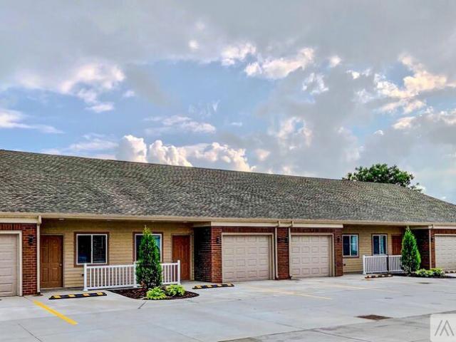 2 BR, 2 BA Apartment 3620 Edna Court, Unit H, Owensboro, KY 42301