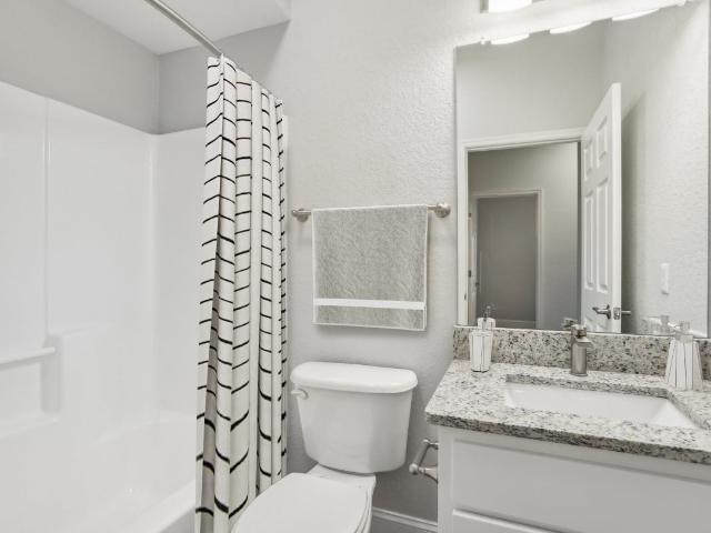 2 BR, 2 BA Apartment 3625 New Jersey Rd Unit 190, Lakeland, FL 33803